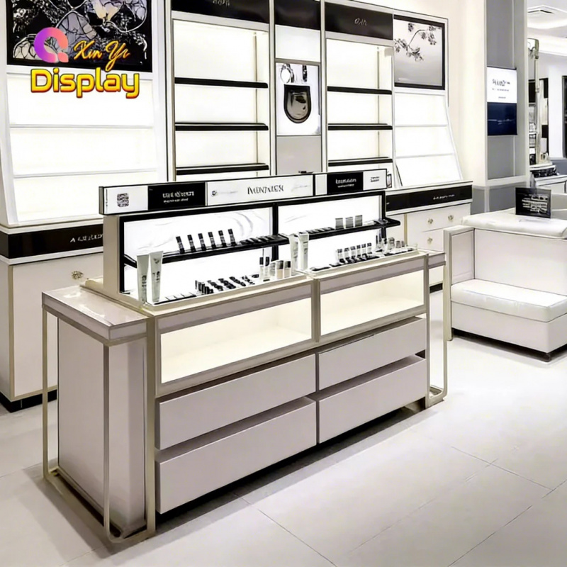 تجهيزات متاجر العناية بالبشرة  - مراجعة Luxury Skincare Shop وسعره